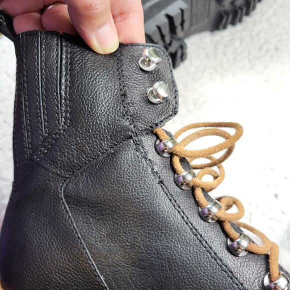 Marc Fisher LTD Women's Izzie black Leather Ankle Boot size 7.5 - Picture 7 of 7